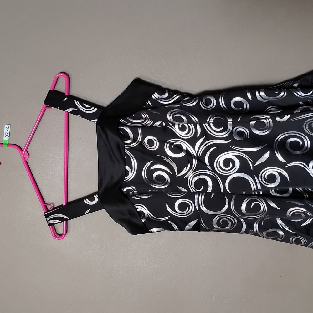 Southeastern Performance Apparel Black W Silver Swirl Kendall Dress Size 12 - Picture 3 of 9